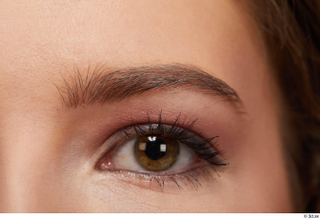 Groom references Malin  002 eye eyebrow 0001.jpg